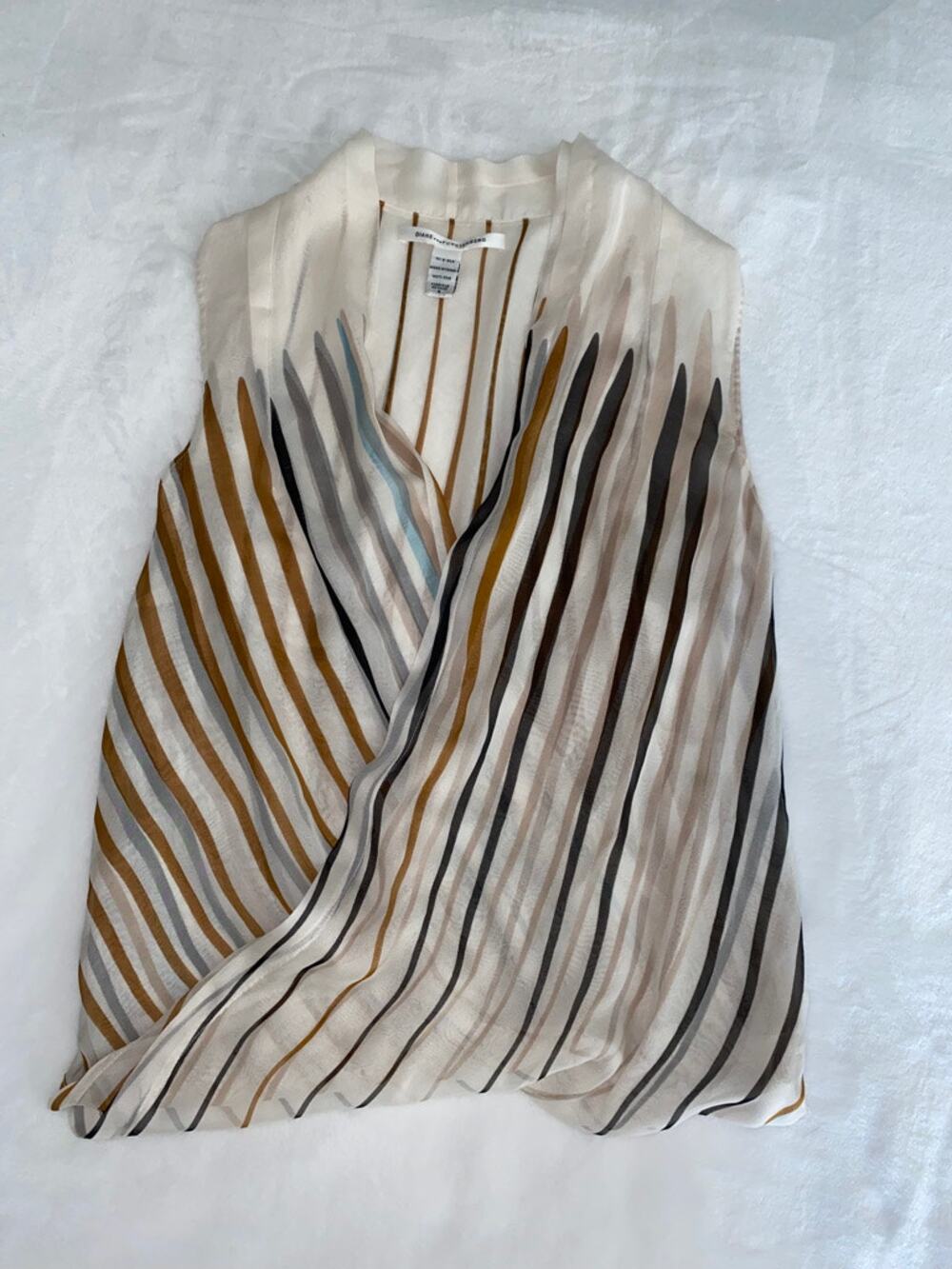 NWOT $398 Diane von Furstenberg sheer striped silk sleeveless blouse size 8